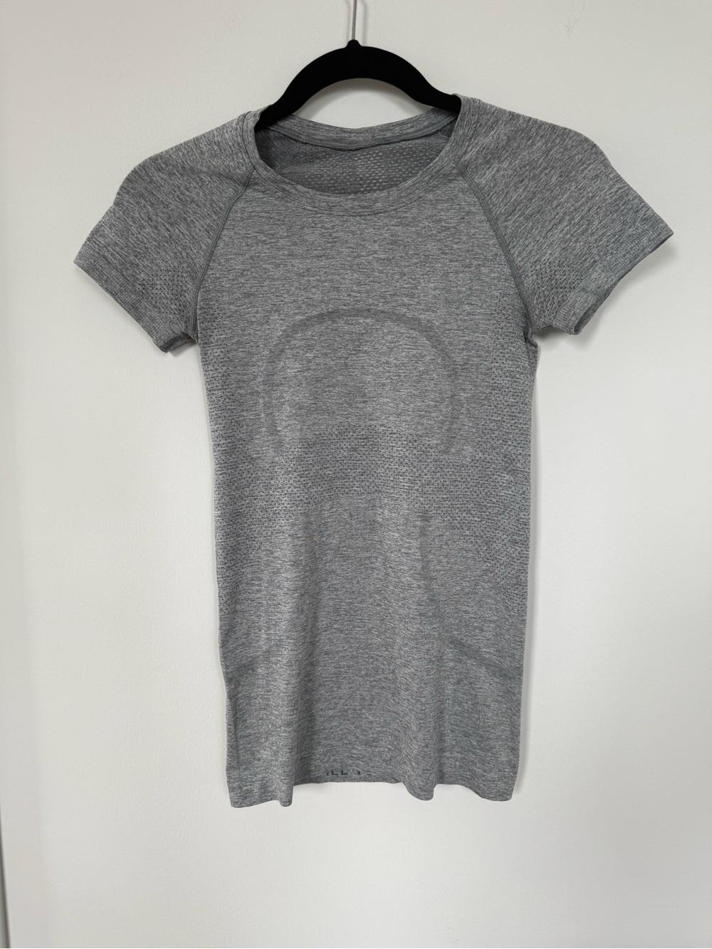 lululemon athletica Heather Gray Short-Sleeve Seamless Tee